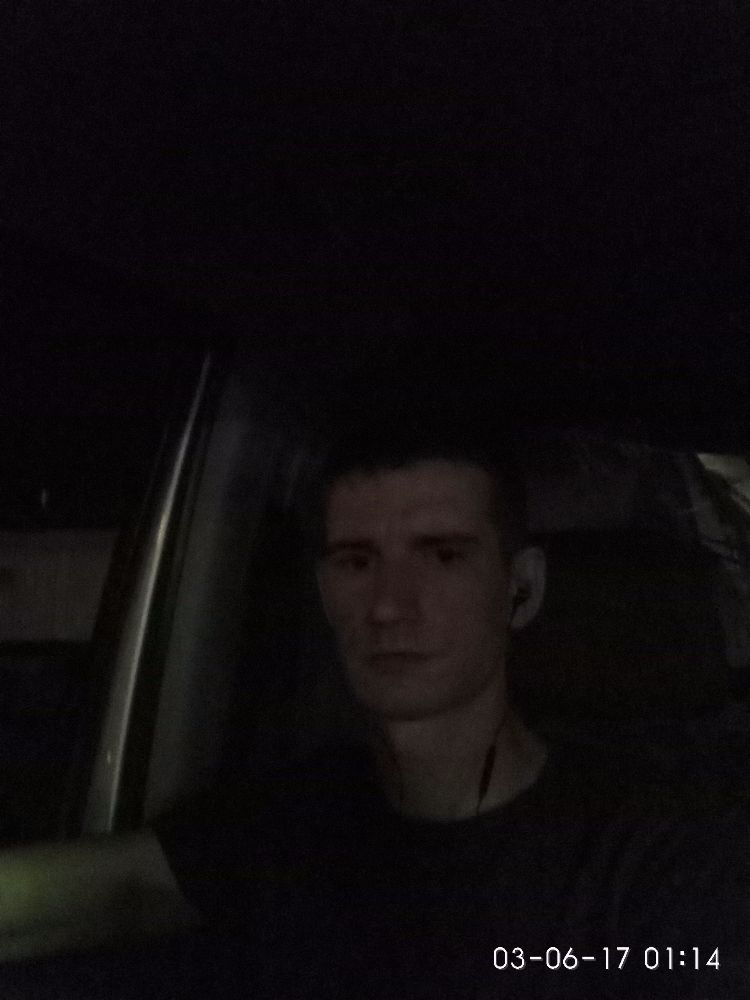 Looking For Someone. I Speak Only English. Man Zoekt Vrouw