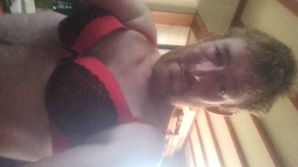 Slut For Huge Dick Travestieten