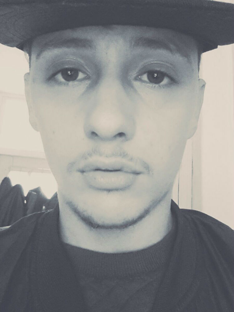Afspraak Maken Voeg Me Toe Op Skype: Marcelbozkurtlol Buitensex